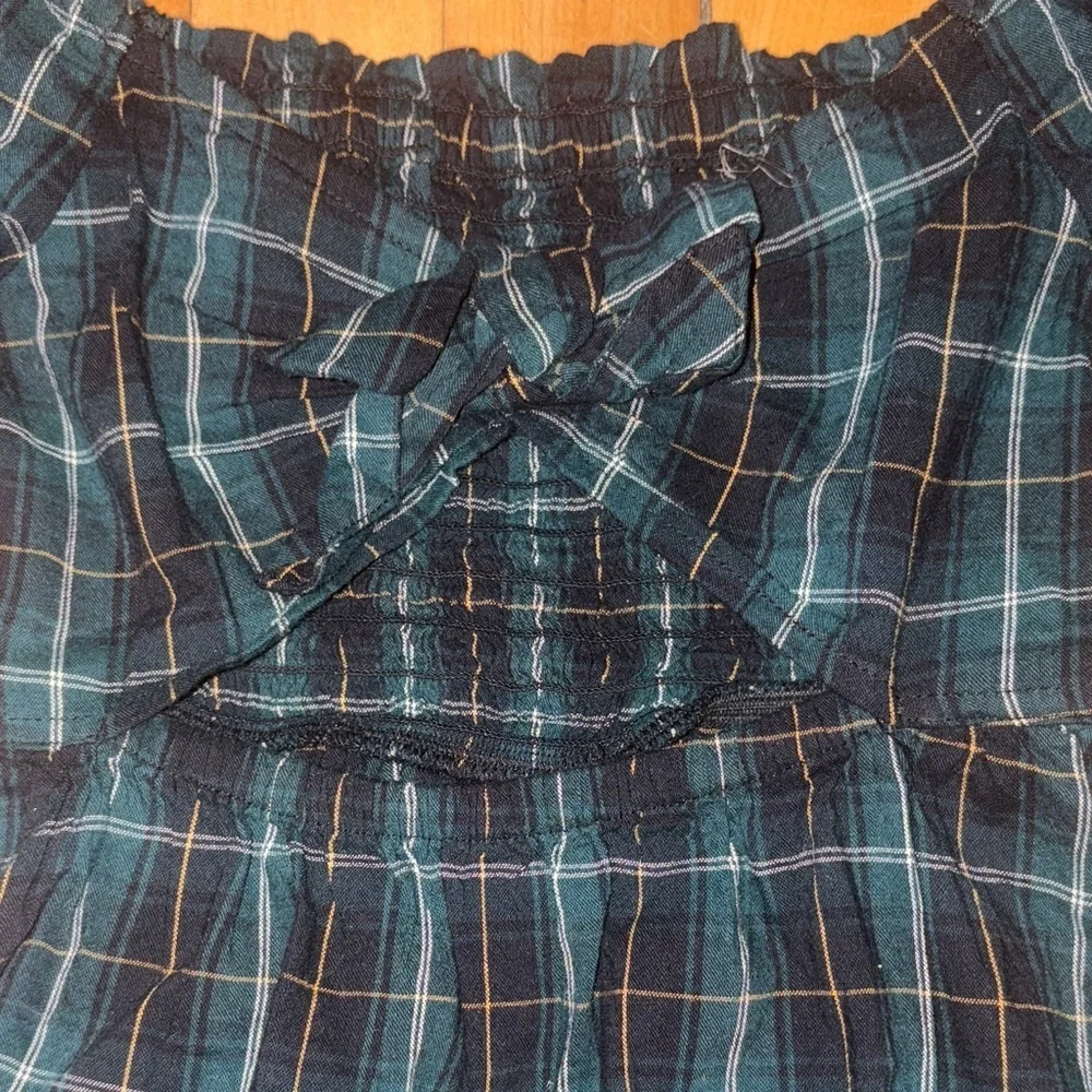 Old Navy Kids Dress in Green and Black Plaid with bow open back smocked chest